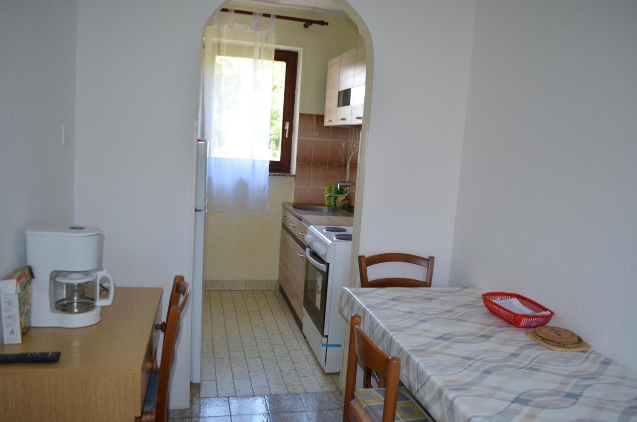 Apartments Aneva Baška Esterno foto