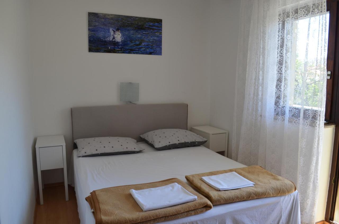 Apartments Aneva Baška Esterno foto